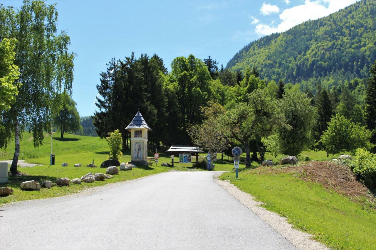 Chaletpark Petzen Hotell Feistritz ob Bleiburg Eksteriør bilde