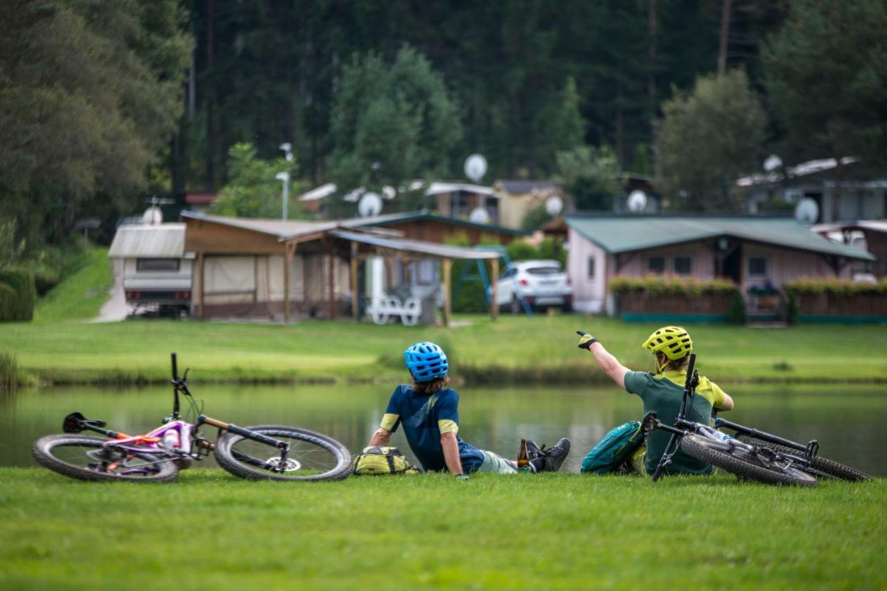 Chaletpark Petzen Hotell Feistritz ob Bleiburg Eksteriør bilde